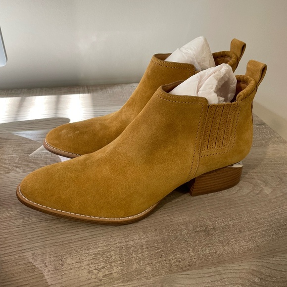 ALEXANDER WANG Kori Sahara Ankle Boots Size 9 Suede Tilt-Heel Booties - Picture 5 of 10